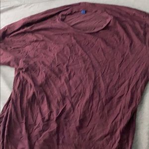 H&M maroon t shirt M